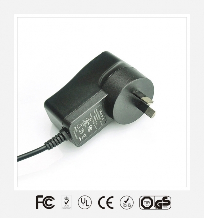 9V2A澳规立式优质电源适配器